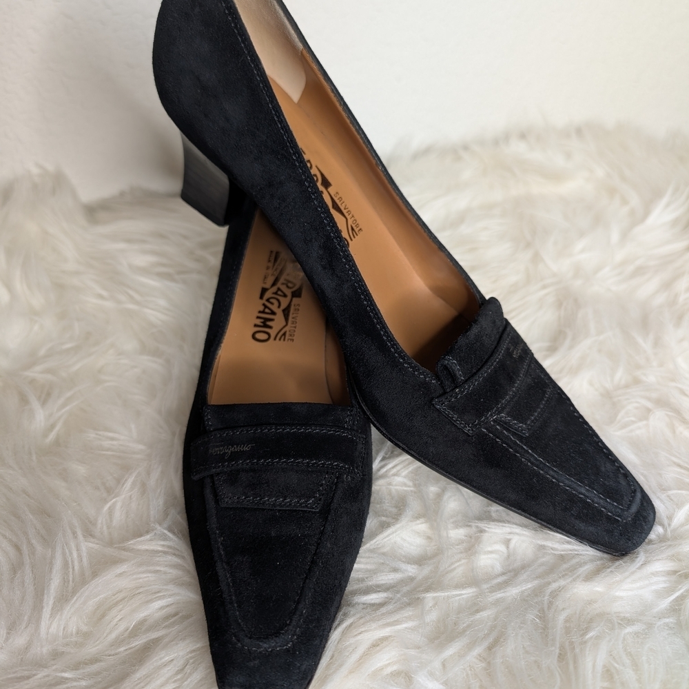 Salvatore Ferragamo Black Flats Timeless Elegance - Picture 2 of 13